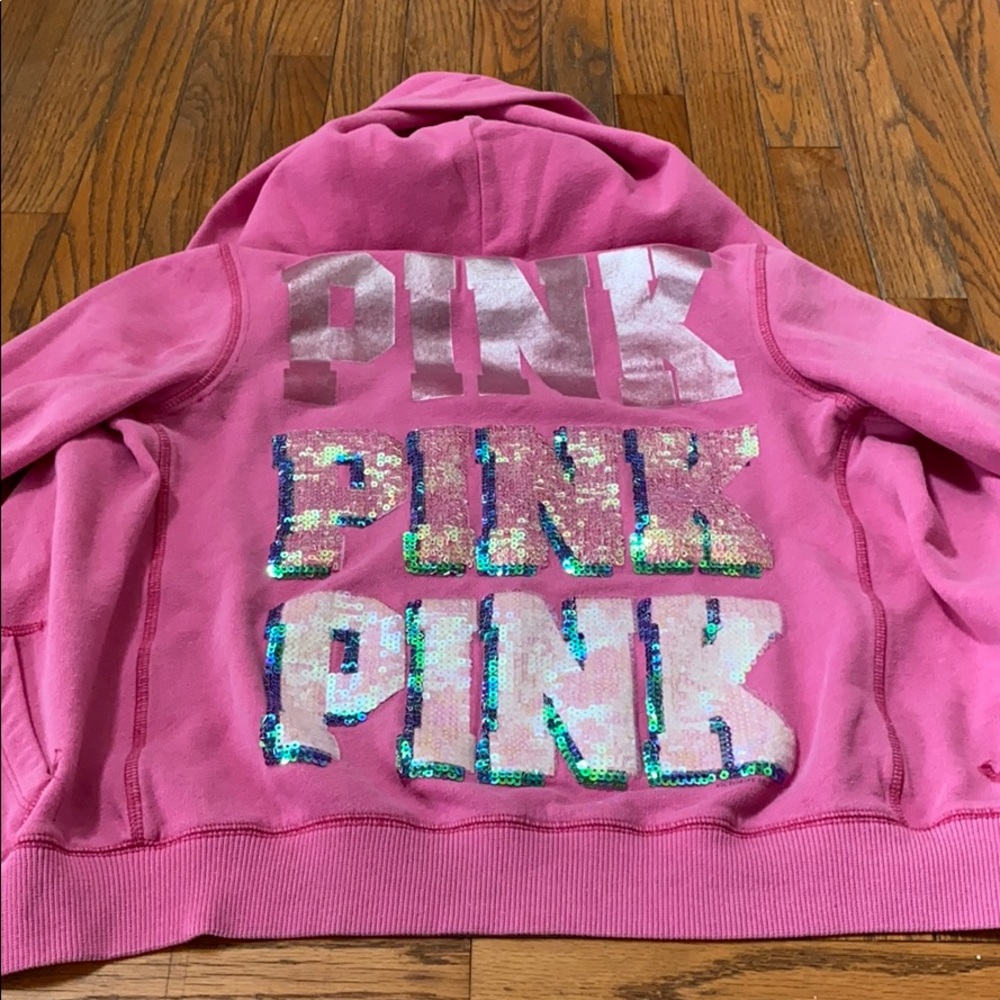 Pink 💕💕 VS hoodie!